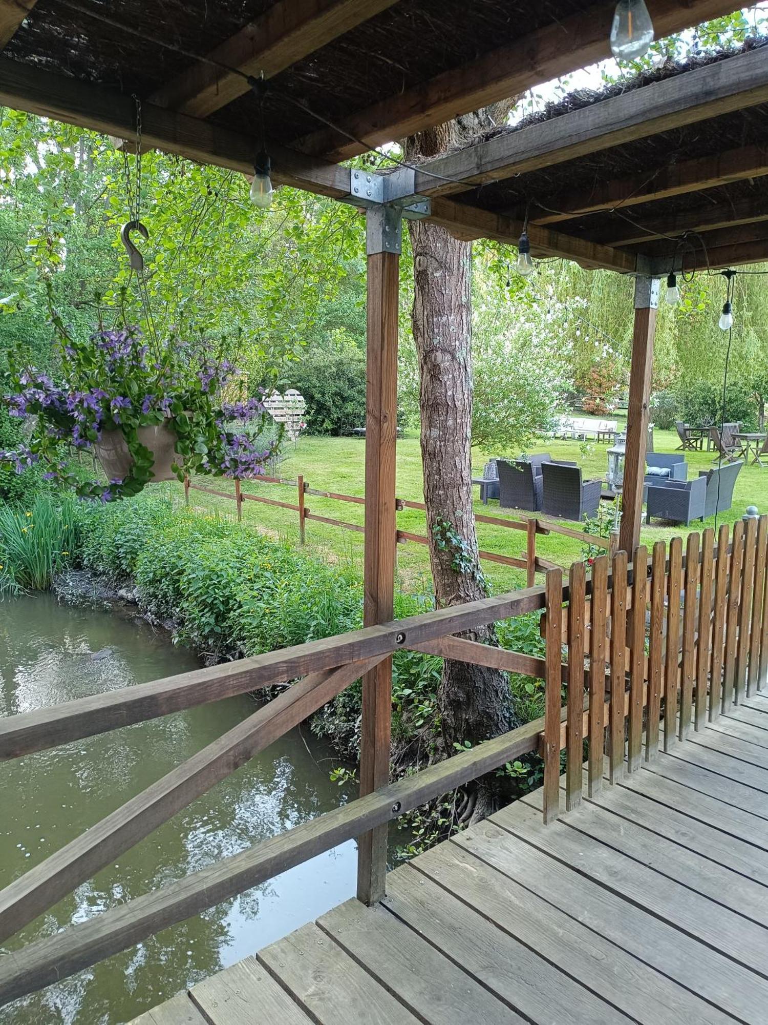 Chambres D'Hotes Du Port Gautier Vouvray-sur-Loir Luaran gambar